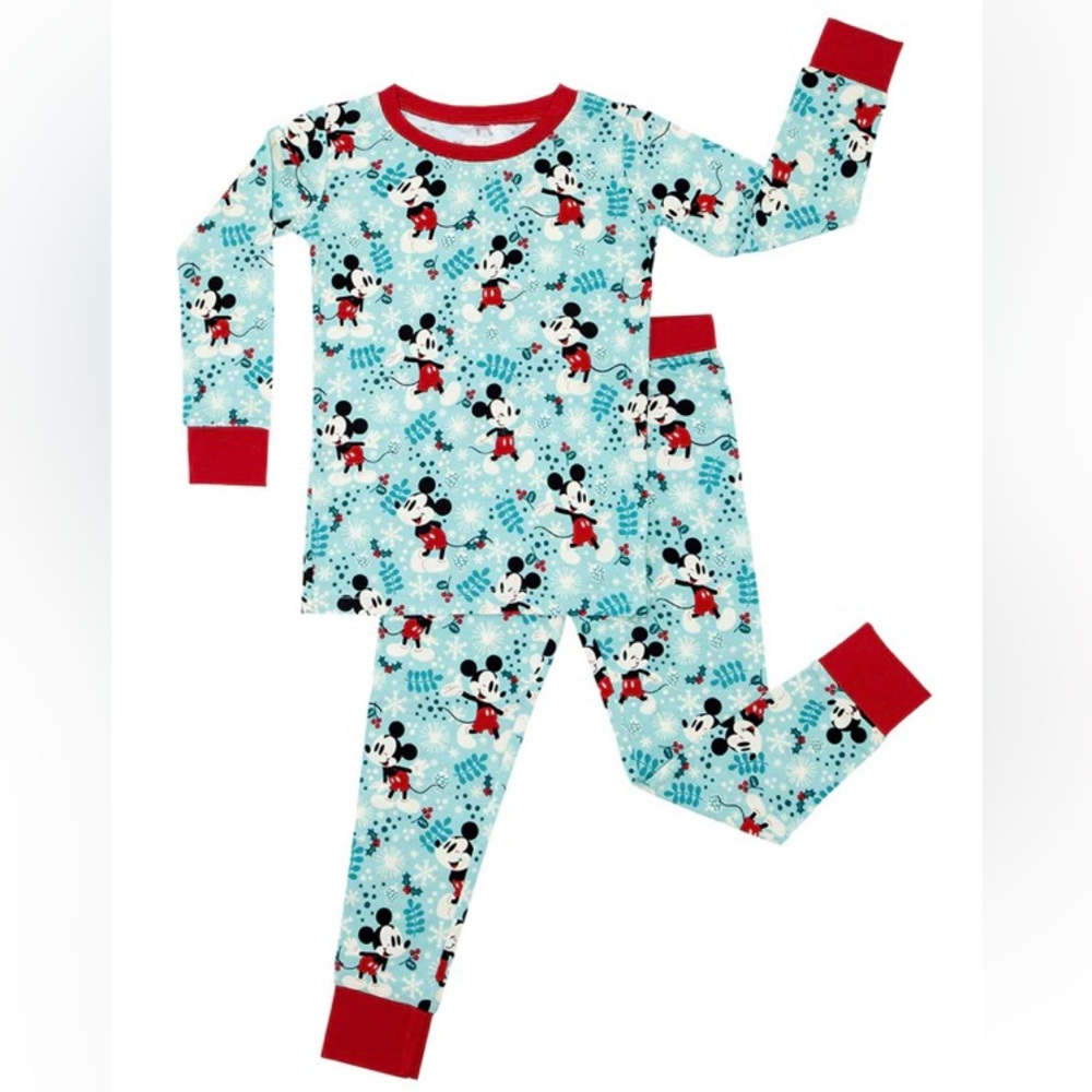 Size 4T little sleepies pajama set new with tags Mickey winter wonderland